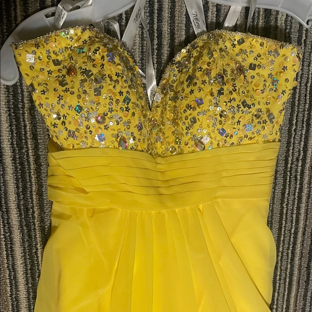 Brand NWT, Women’s Tiffany Designs Dress Size 6